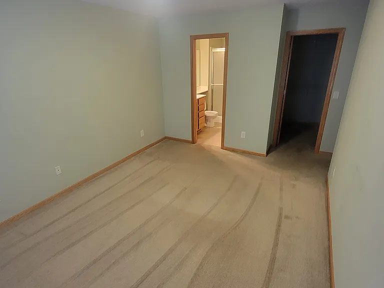 20009 Heritage Dr — Photo 16