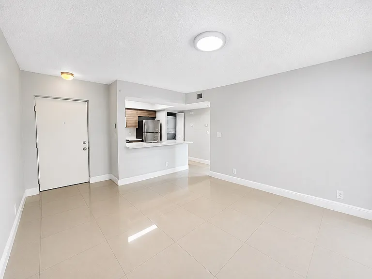 5780 Rock Island Rd #360 - interior 07