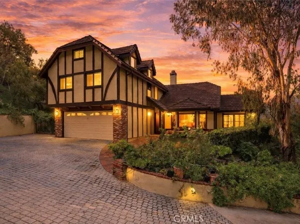 24300 Sylvan Glen Rd, Calabasas, CA 91302