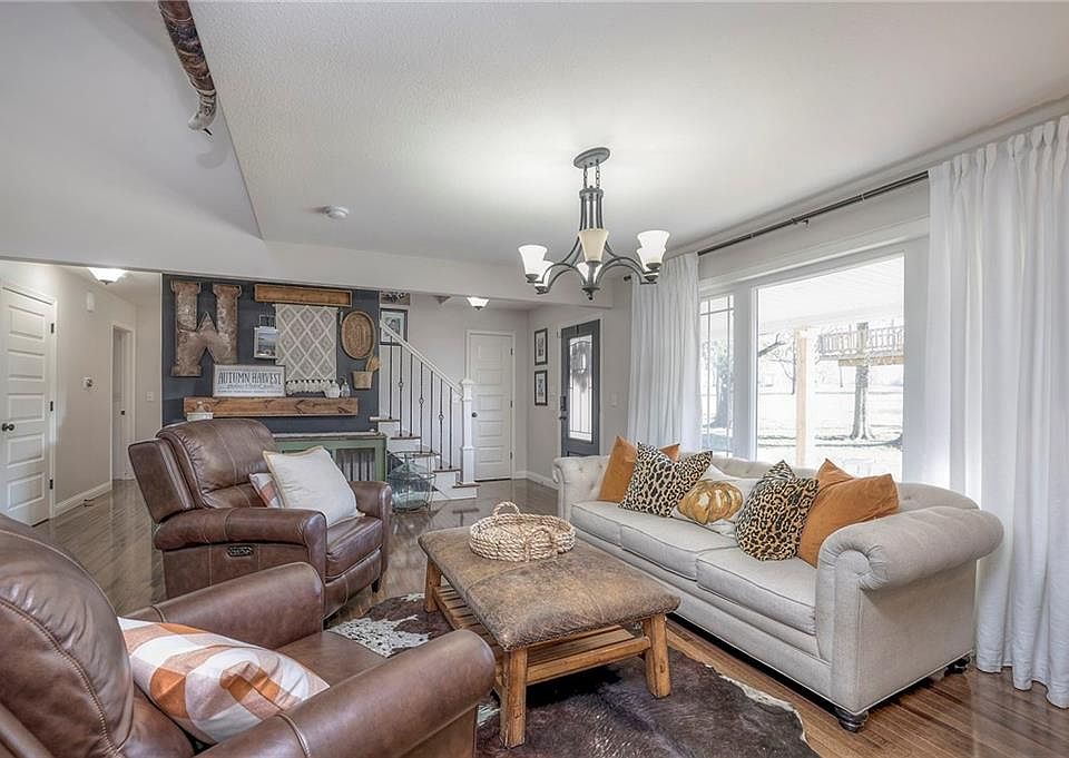 27800 Wonka Dr Louisburg KS Zillow