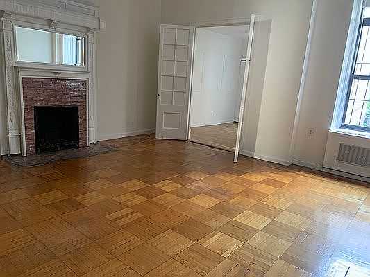 4th image of 16 W 87th St #2FR