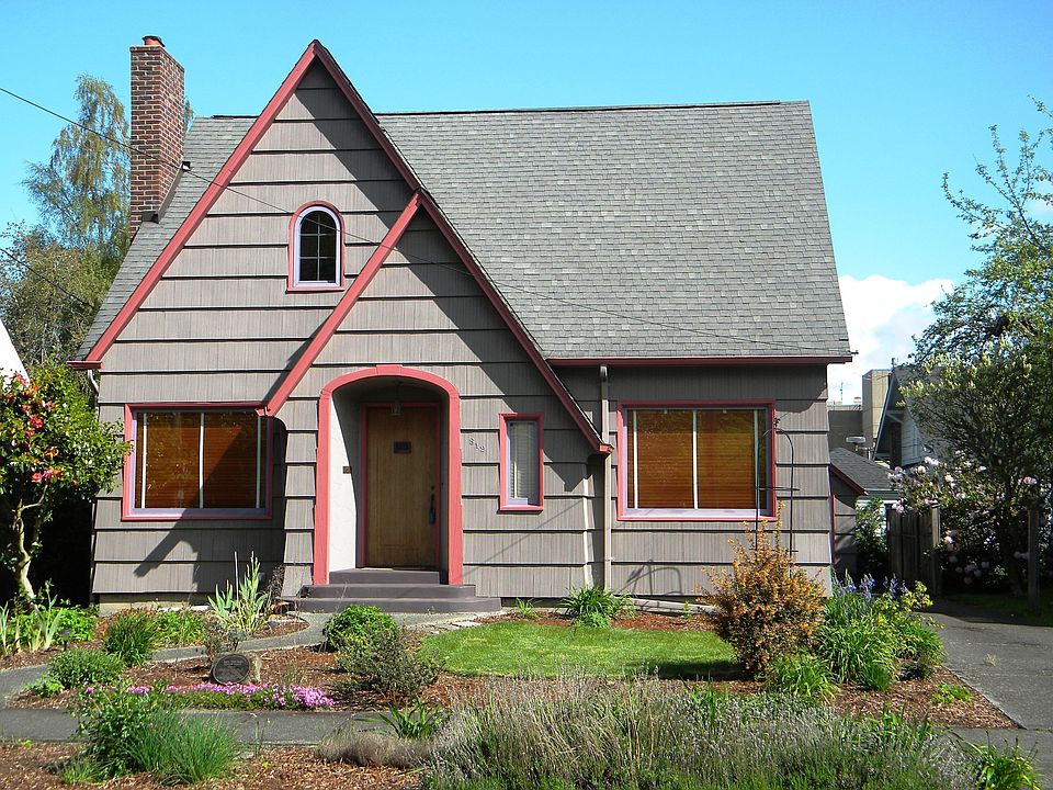 1st image of 312 17th Ave SE
