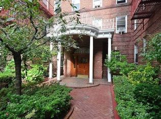 11139 76th Rd APT B8, Flushing, NY 11375