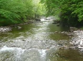 Bear Path Trl, Burnsville, NC 28714