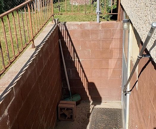 2nd image of 664 N 7th St #1/2