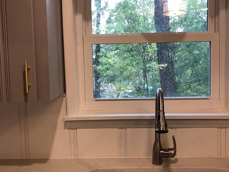 209 Kings Row Dr — Photo 4