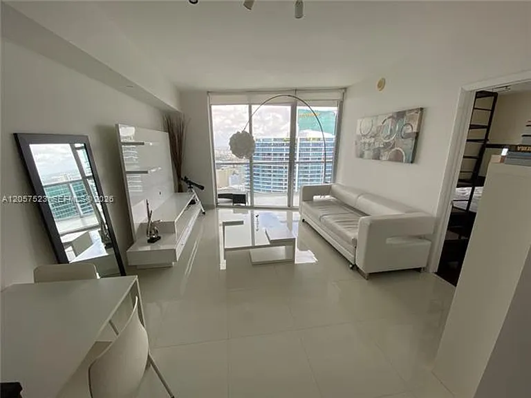 465 Brickell Ave #CU-5304 — Photo 3