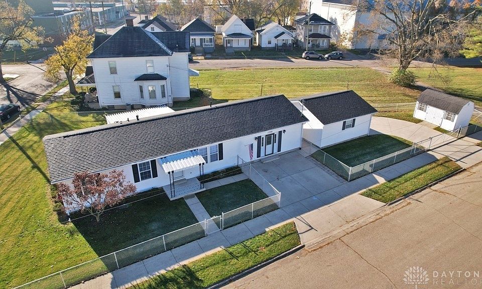 1st image of 1720 Henry Ave