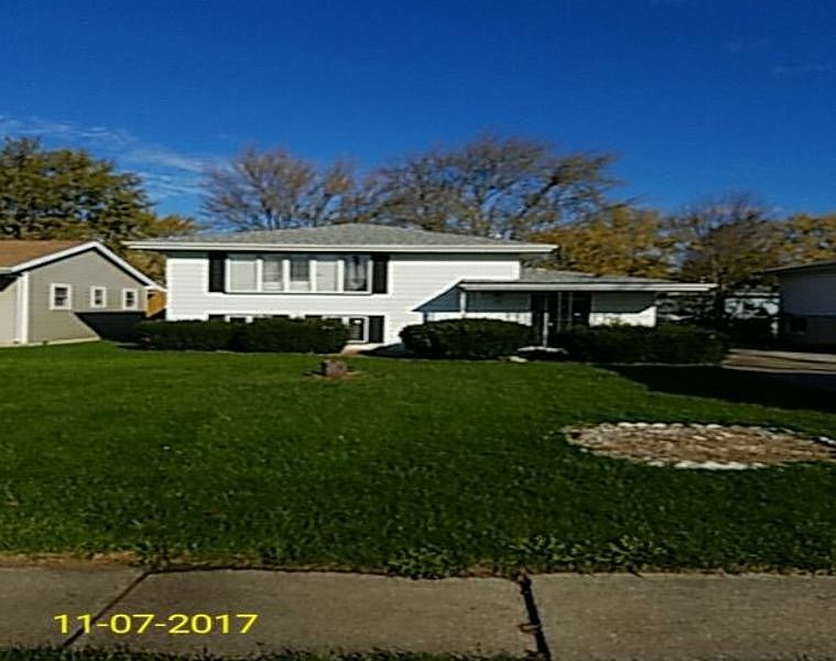 1st image of 918 W 73rd Ave