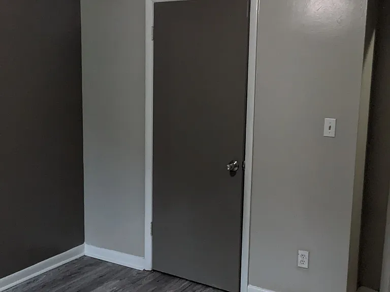 Academy Apartment — Photo 31