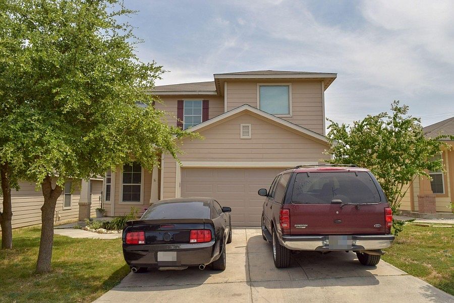 1st image of 9818 Vandenberg Way