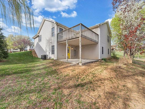 3rd image of 5022 Nicholas Hill Ln