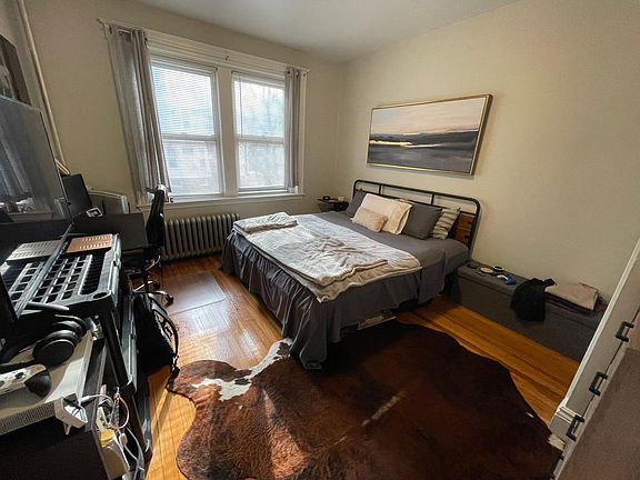 2nd image of 173 Kent St #4
