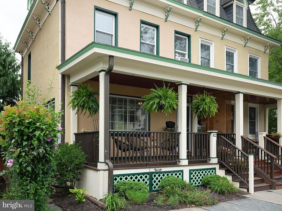 1st image of 82 Delevan St