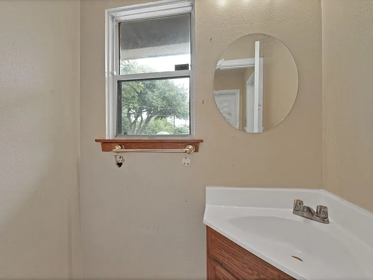9953 Mango St — Photo 5