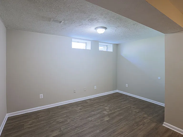 2509 Merrick Ct — Photo 14