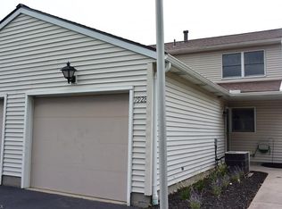 1928 Lillian Rd, Stow, OH 44224