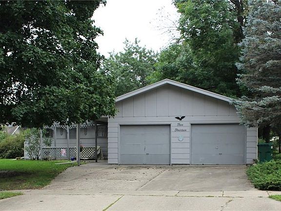 2nd image of 514 Jewel Dr