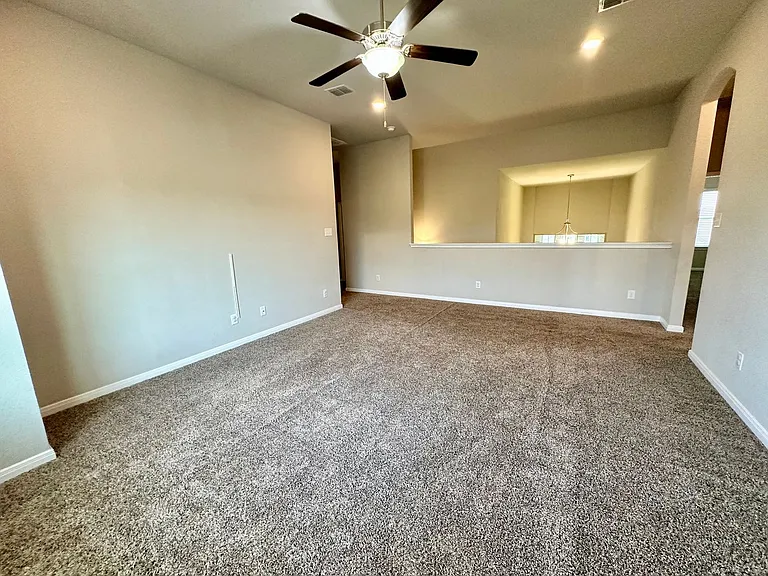 10612 Langham Dr — Photo 13