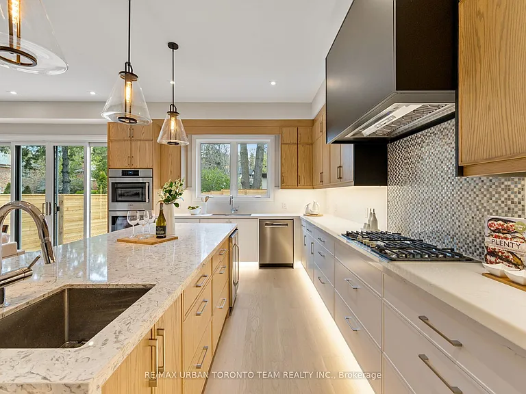 4 Drake Cres — Photo 15