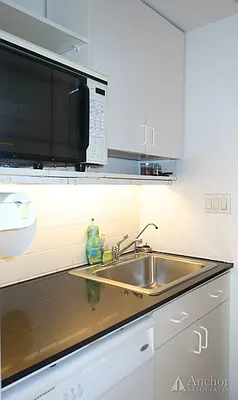 Rented by Anchor Associates | media 22