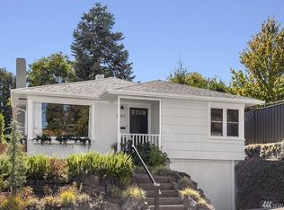 2607 W Howe St, Seattle, WA 98199