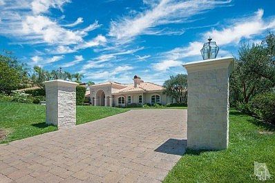 3rd image of 919 Vista Ridge Ln