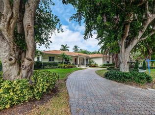 13406 SW 58th Ct, Pinecrest, FL 33156