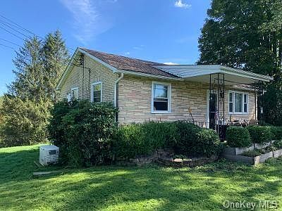 1st image of 5 Park Ln