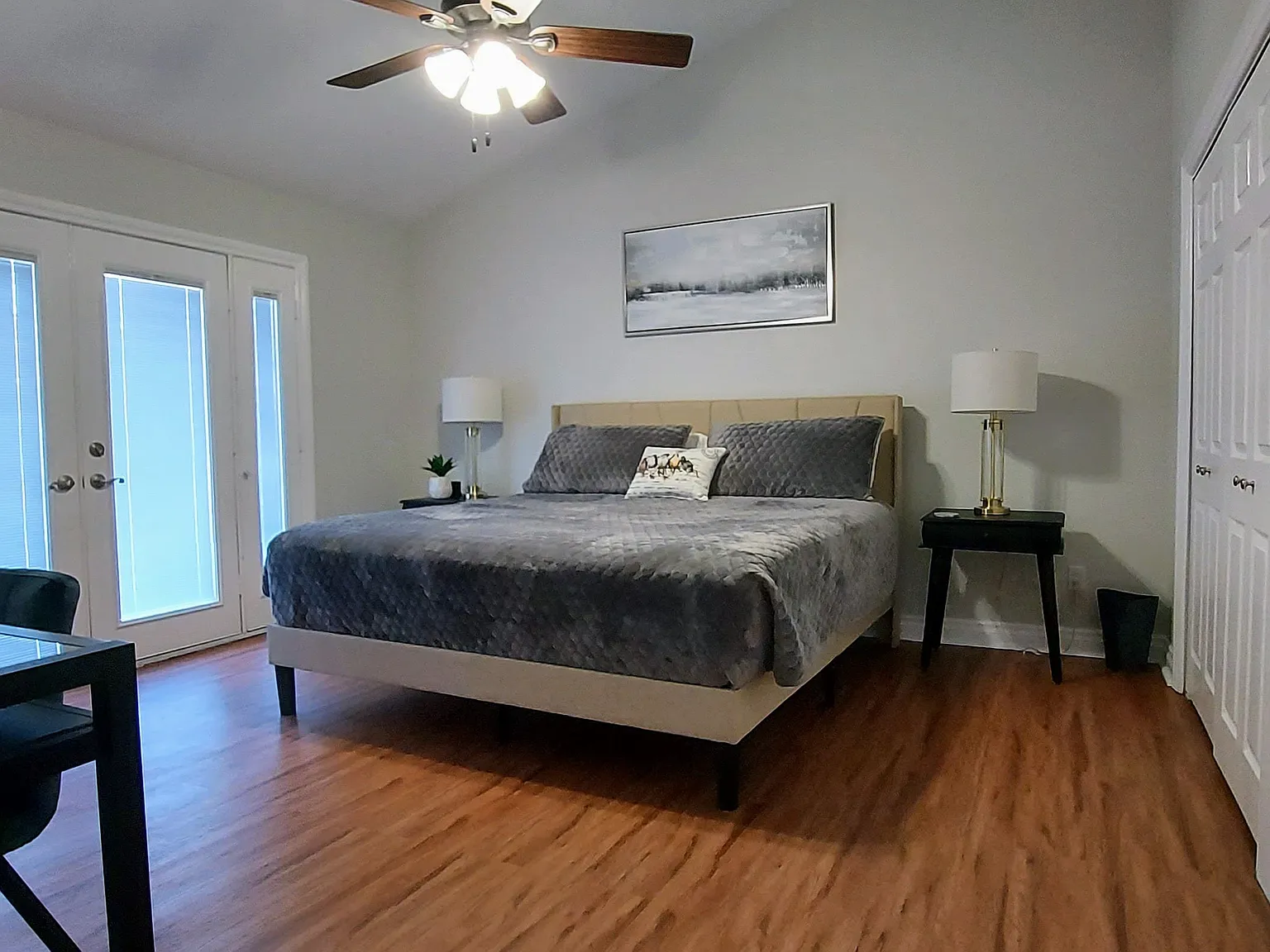 4 bed, 2.5 bath, 2800 sqft, $11,000 — Photo 3