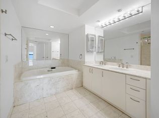 1100 SW 10th St #1403, Miami, FL 33130