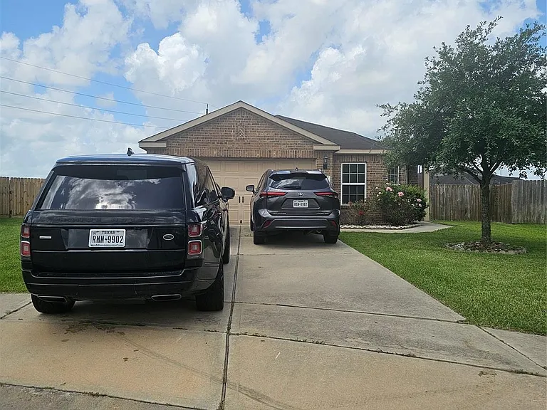 5122 Sunny Parke Ln — Photo 2