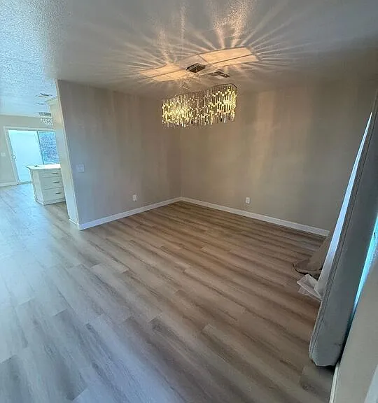 701 E Rivera Ave — Photo 5