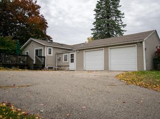 2420 Van Dyke St, Conklin, MI 49403