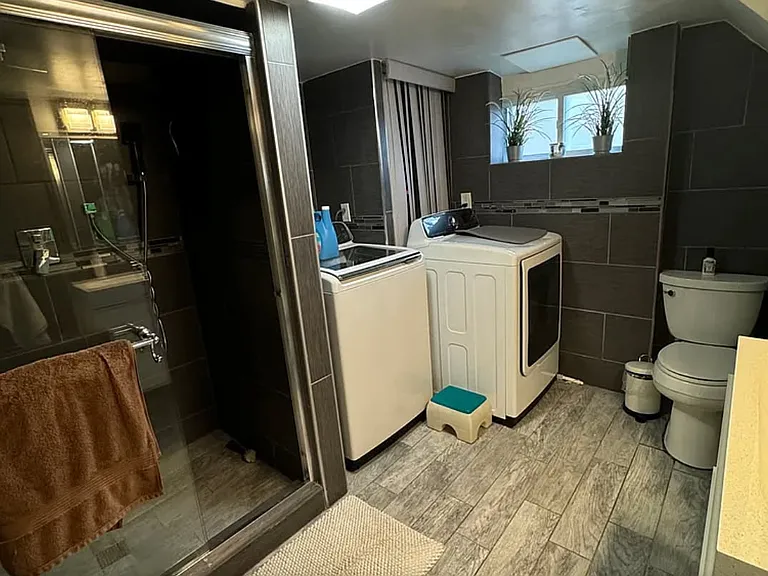 186 Selvage Ave — Photo 10