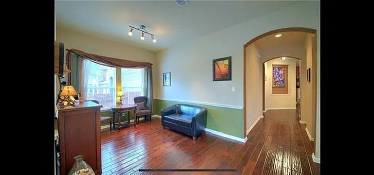 733 Edwards Walk Dr — Photo 6