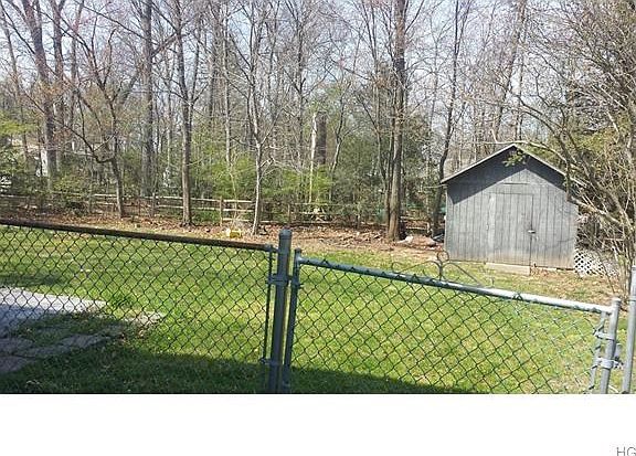 5th image of 37 Deerfield Dr