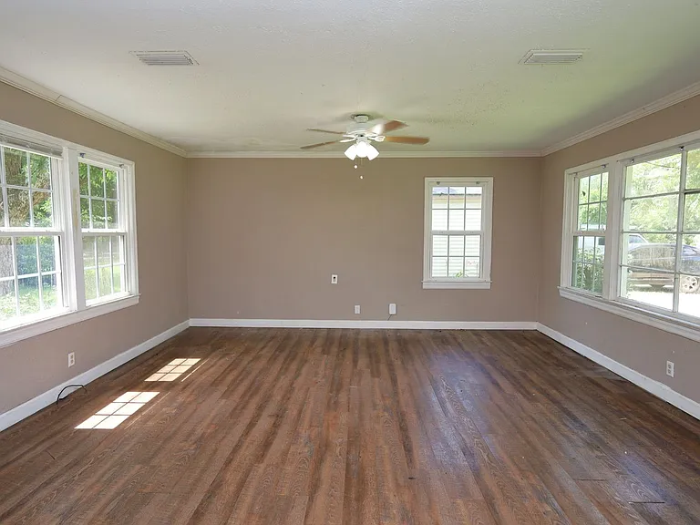 1706 N Lee St — Photo 2