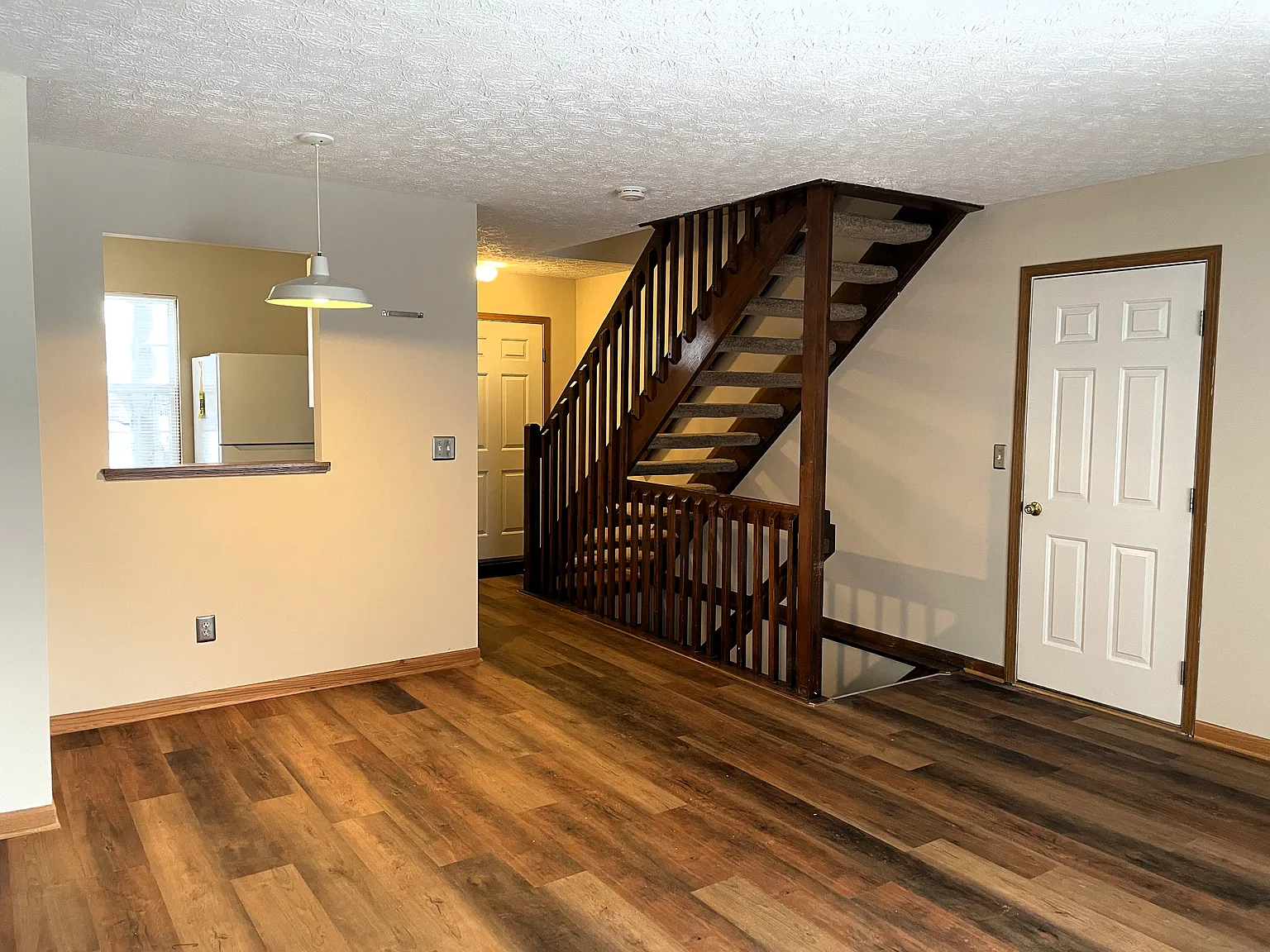 2 bed, 832 sqft, $1,500 — Photo 4