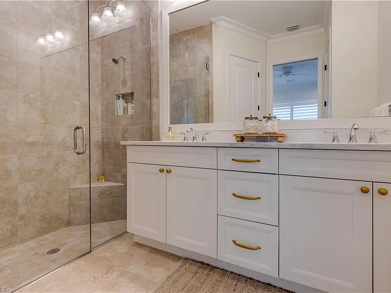 7213 Saona Ct — Photo 11
