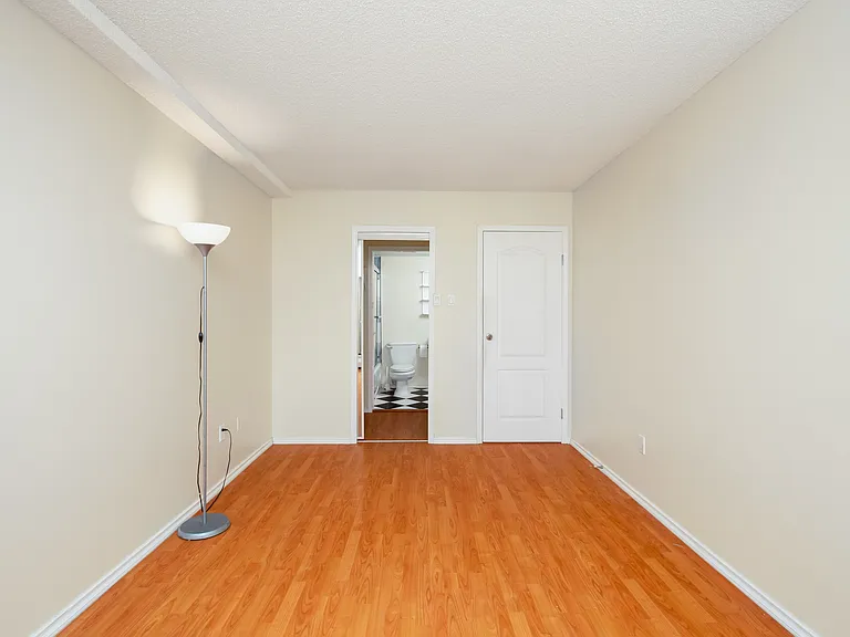 8460 Ackroyd Rd #129 — Photo 11