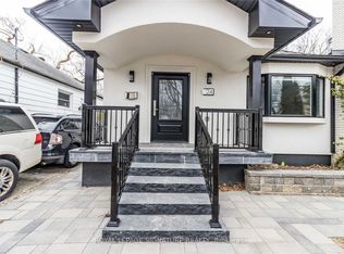 24 Acorn Ave W, Toronto, ON M9B 3P8