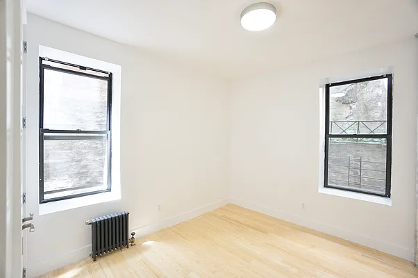 Rented by BRICK & GALO REALTY CORP | media 21