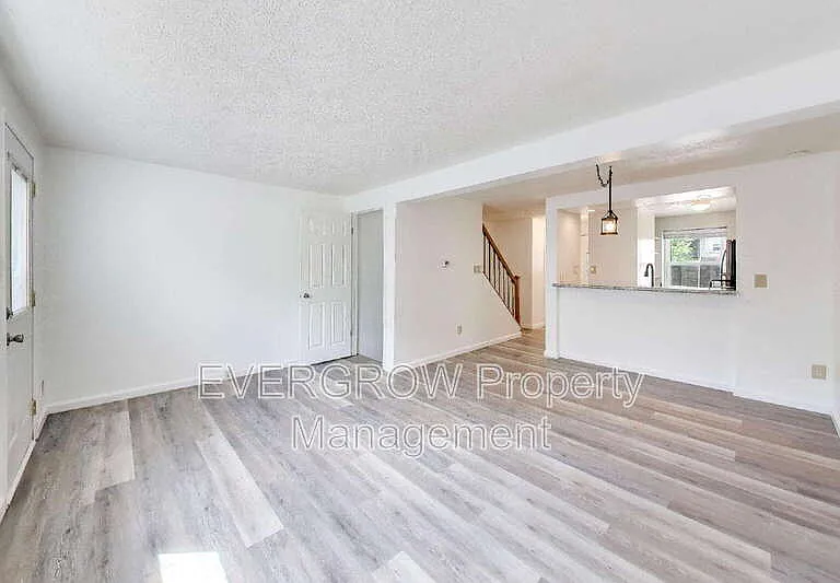 3741 Lima Ct — Photo 6