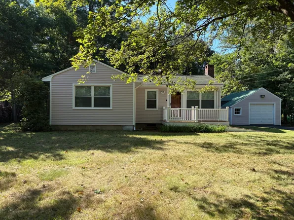 9 Howell Rd, Sudbury, MA 01776