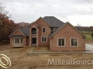 4601 Mystic Hills Dr, Milford, MI