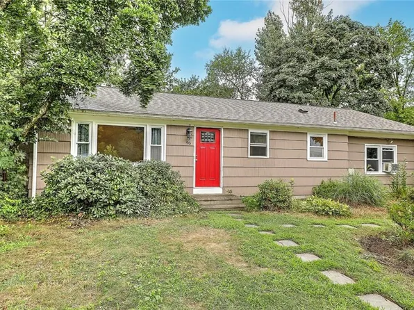 96 Redland Ave, Rumford, RI 02916