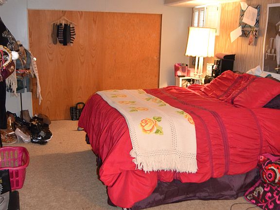 cedar lined closet-large br