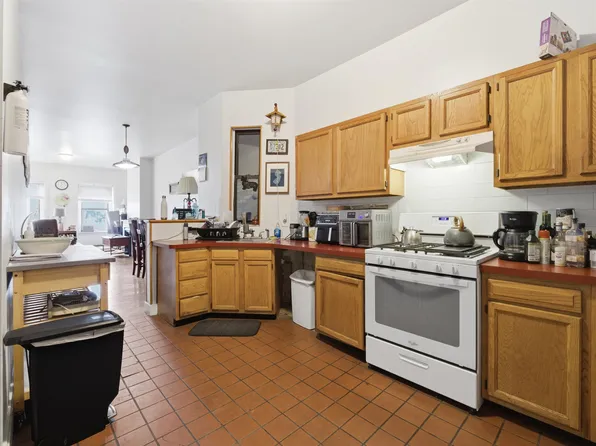 570 Jersey Avenue image 20 of 37