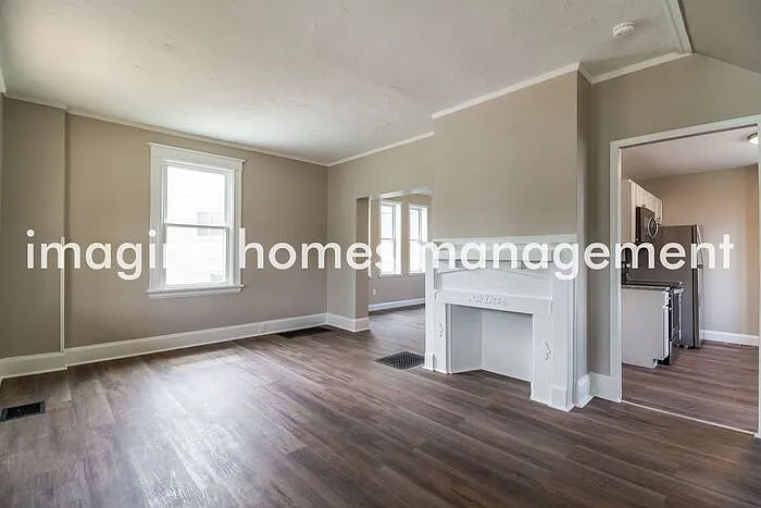 3 bed, 1.5 bath, 1559 sqft, $2,650 — Photo 4